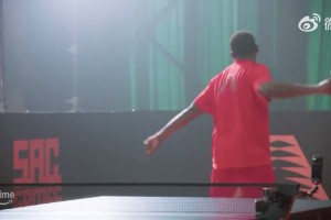 爱德华兹在奥运乒乓球女选手莉莉·张身上得分，兴奋得不得了！